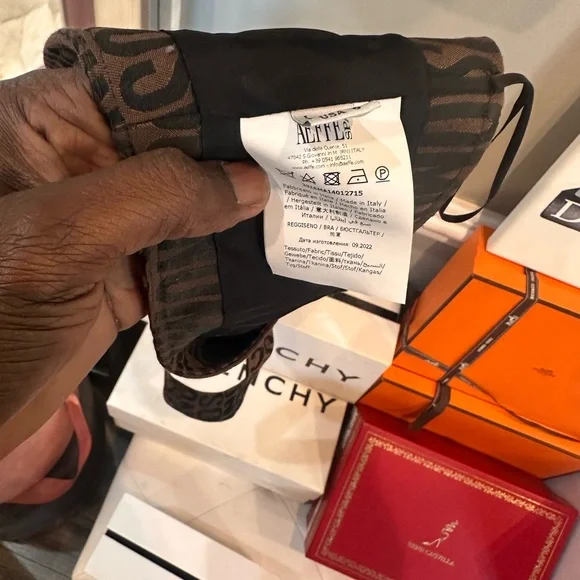 Moschino Tan and Black Logo Short & Corset set - Picture 4 of 10